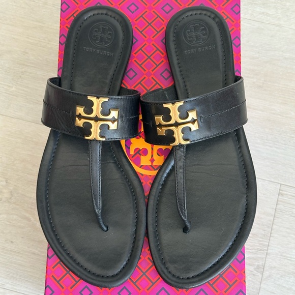 Tory Burch Black Leather Miller Thong Sandals with Gold Logo - Picture 3 of 4